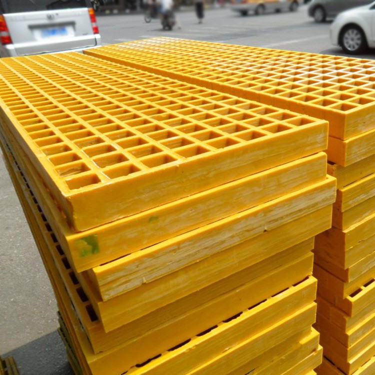 Fiberglass grating