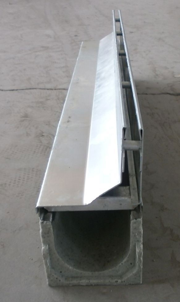 Slot Drainage Channel