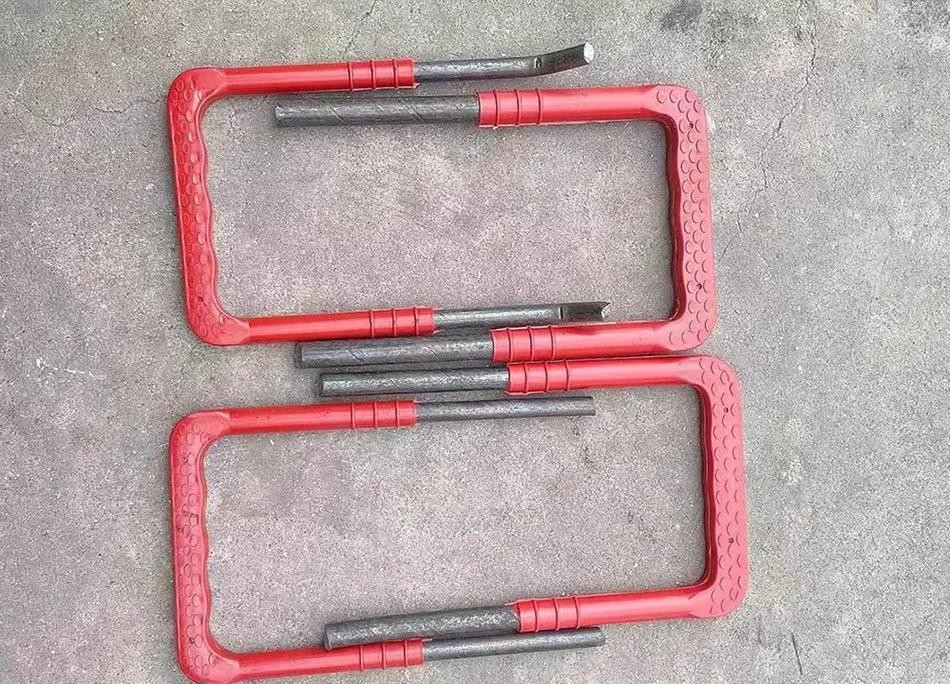 manhole ladder