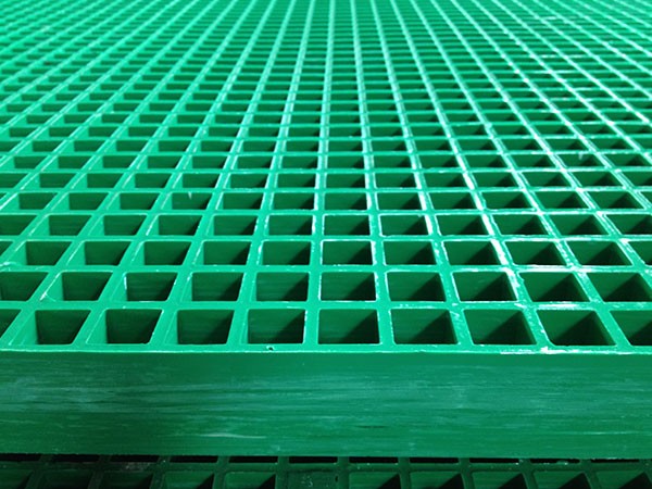 Fiberglass grating